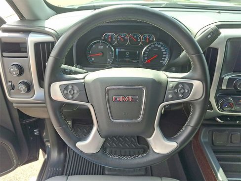 Used 2018 GMC Sierra 1500 SLT image 19