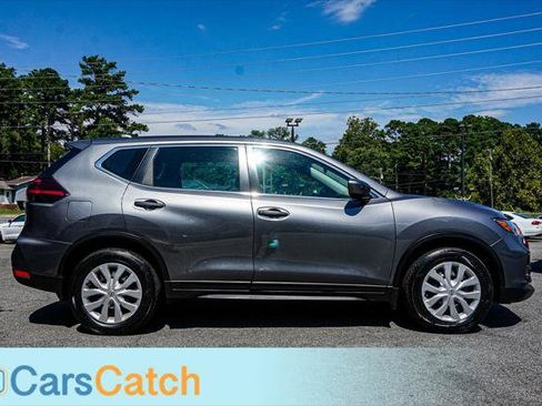 Used 2018 Nissan Rogue S image 9