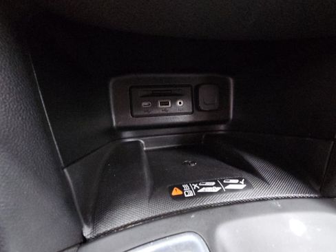 Used 2019 Chevrolet Equinox Premier AWD/4WD image 22