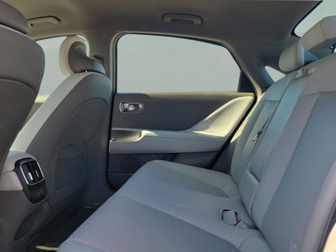 New 2025 Hyundai Ioniq 6 SEL image 7