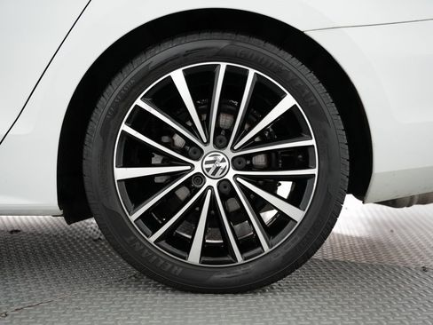 Used 2016 Volkswagen Jetta Sport image 59