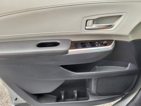 Used 2023 Toyota Sienna XLE image 10