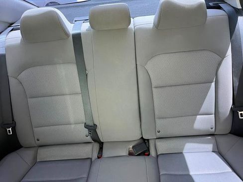 Used 2018 Hyundai Elantra SEL FWD image 22