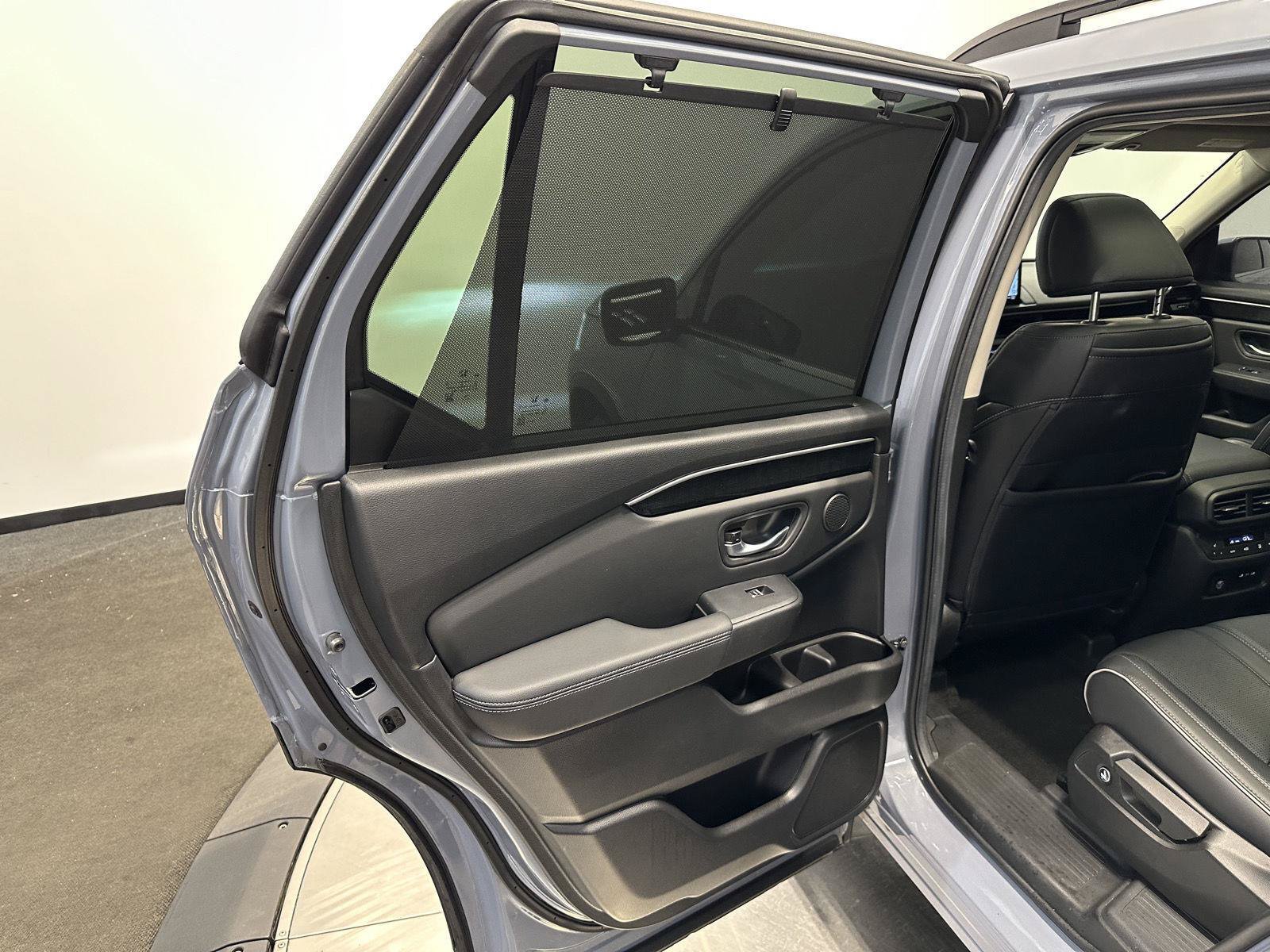 Certified 2025 Honda Pilot Elite image 30