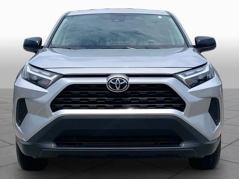 Used 2025 Toyota RAV4 LE FWD image 4