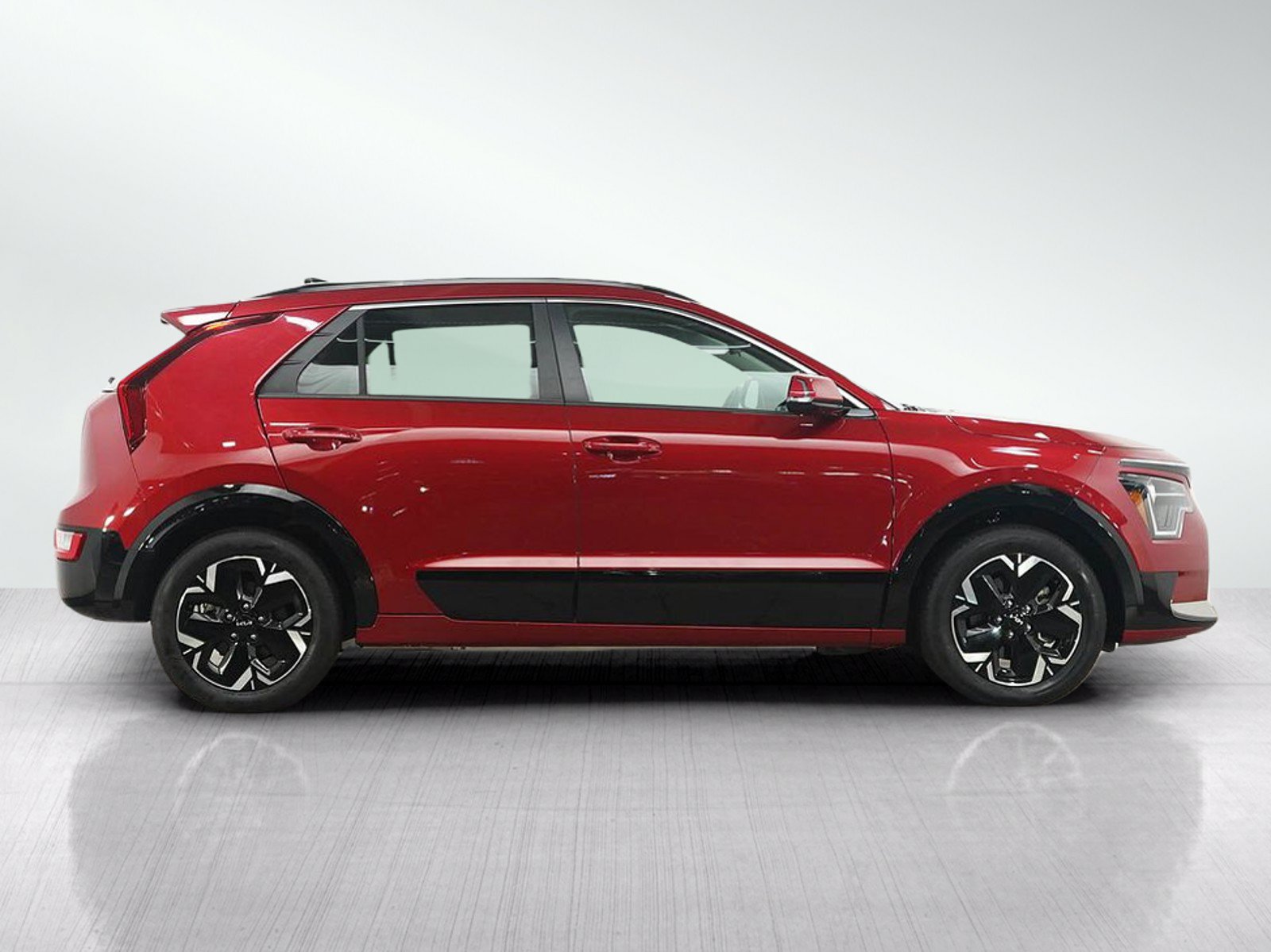 Used 2023 Kia Niro Wind w/ Wind Preserve Package FWD image 6
