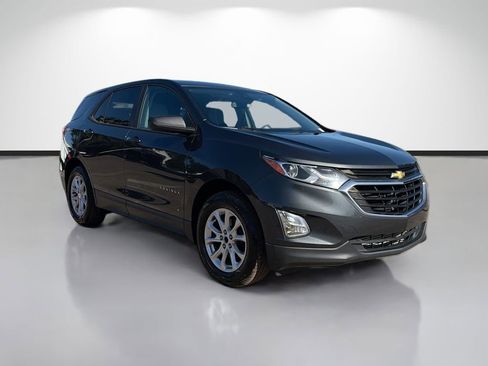 Used 2020 Chevrolet Equinox LS w/ LS Convenience Package AWD/4WD image 1
