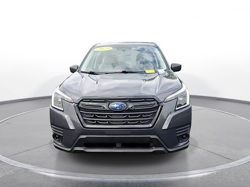 Used 2023 Subaru Forester AWD/4WD image 3