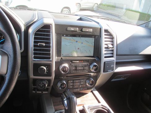 Used 2016 Ford F150 Lariat w/ Equipment Group 501A Mid image 28