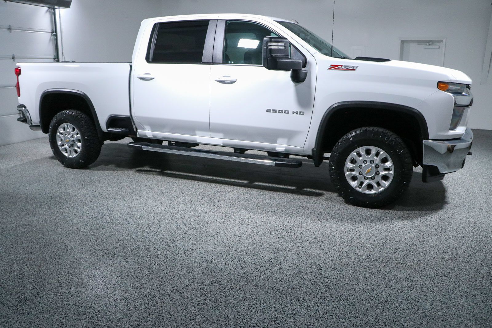 Used 2023 Chevrolet Silverado 2500 LT w/ Convenience Package AWD/4WD image 6
