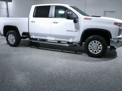Used 2023 Chevrolet Silverado 2500 LT w/ Convenience Package AWD/4WD image 6