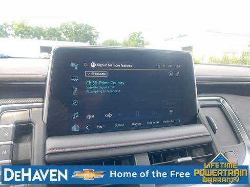Used 2022 Chevrolet Suburban RST w/ Luxury Package AWD/4WD image 13