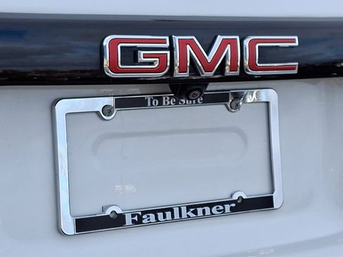 Certified 2023 GMC Acadia SLE w/ Driver Convenience Package image 35