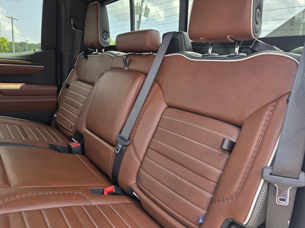 Used 2024 GMC Sierra 1500 Denali Ultimate AWD/4WD image 28