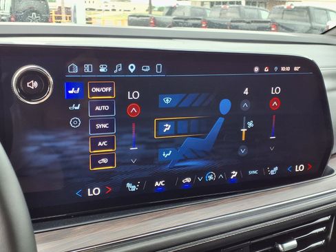 Used 2025 Chevrolet Tahoe LT AWD/4WD image 7