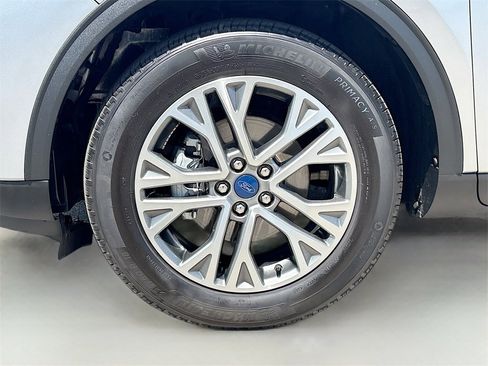 Used 2022 Ford Escape SEL image 29