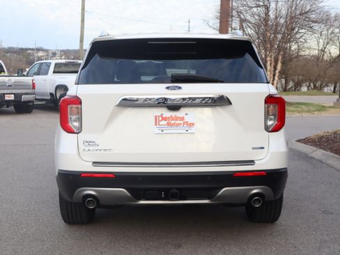 Used 2020 Ford Explorer Limited w/ Class III Trailer Tow Package image 8