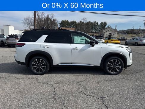 New 2026 Nissan Pathfinder Platinum image 6