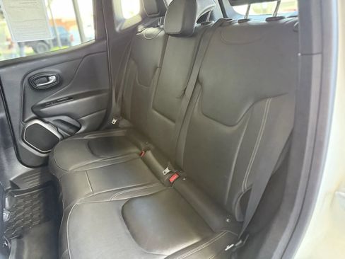 Used 2019 Jeep Renegade Limited w/ Safety and Security Group image 16