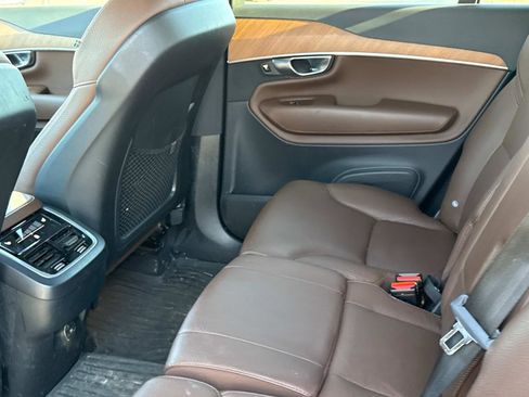 Certified 2023 Volvo XC90 B6 Plus w/ Protection Package Premier image 12