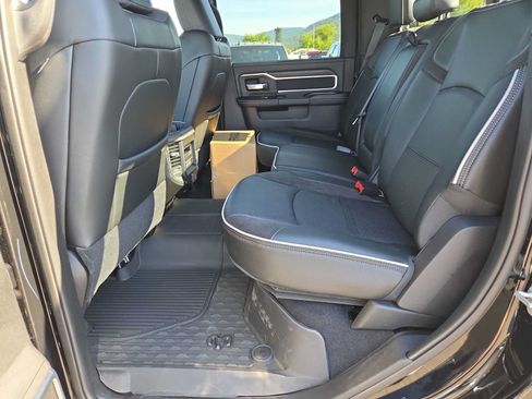 New 2026 RAM 3500 Laramie AWD/4WD image 21