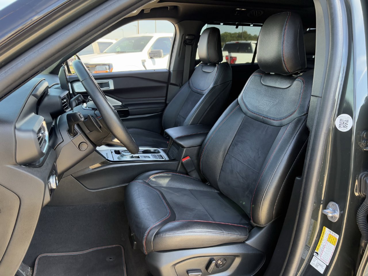 Used 2023 Ford Explorer ST w/ Equipment Group 401A RWD image 28