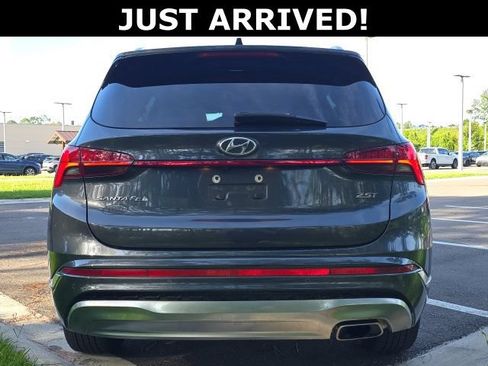 Used 2022 Hyundai Santa Fe Calligraphy FWD image 4