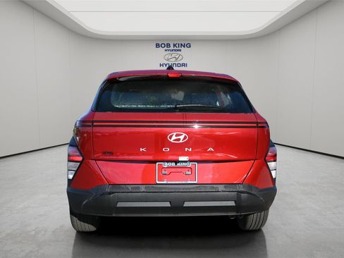 New 2026 Hyundai Kona SE FWD image 7