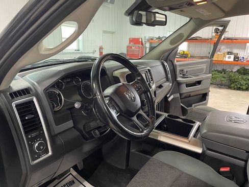 Used 2015 RAM 1500 Classic SLT w/ SLT Plus D←cor Group image 9