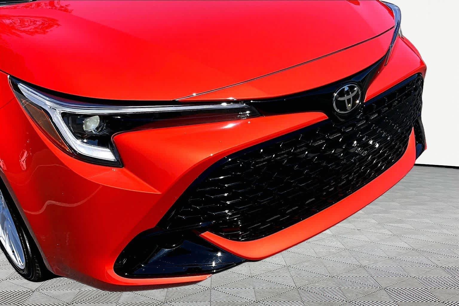 Certified 2026 Toyota Corolla SE FWD image 30