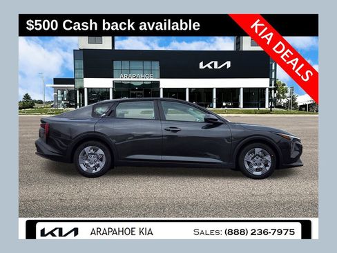 New 2025 Kia K4 LX image 1