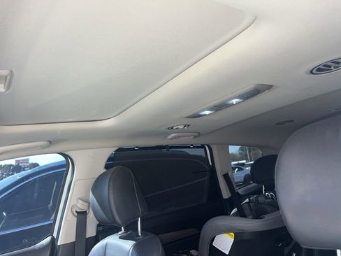 Used 2022 Kia Telluride EX w/ EX Premium Package image 8