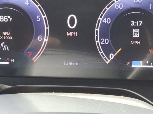 Used 2025 Jeep Grand Cherokee Summit AWD/4WD image 15