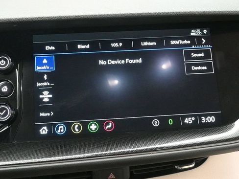Used 2022 Buick Envision Essence w/ Safety Package FWD image 19