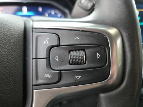 Used 2025 Chevrolet Silverado 1500 LT AWD/4WD image 32