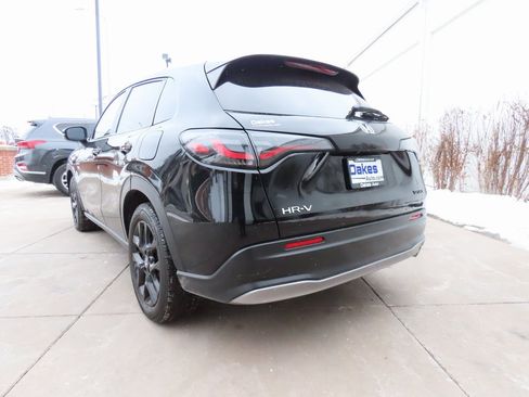Used 2024 Honda HR-V Sport image 5