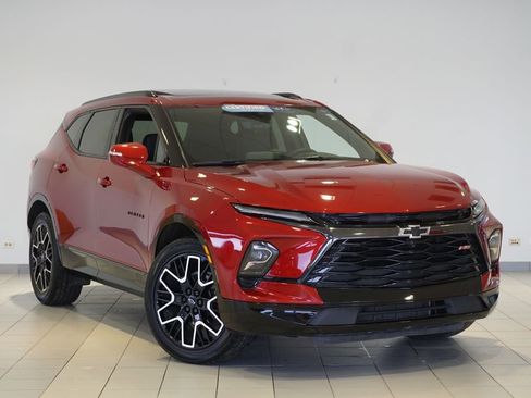 Certified 2024 Chevrolet Blazer RS w/ Driver Confidence II Package image 2