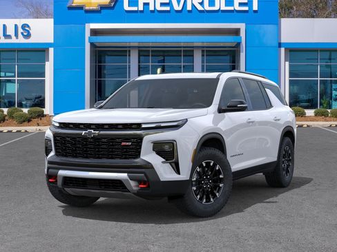 New 2026 Chevrolet Traverse Z71 w/ Enhanced Driving Package image 7