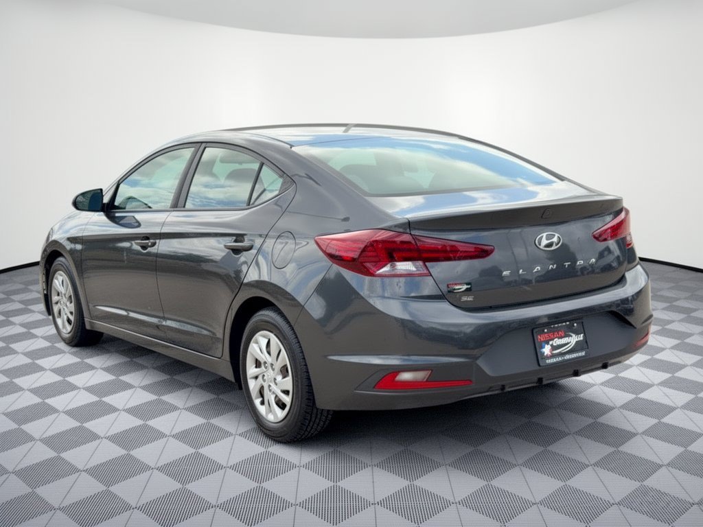 Used 2020 Hyundai Elantra SE FWD image 3