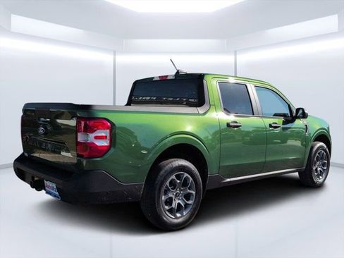 Used 2025 Ford Maverick XLT w/ Equipment Group 302A AWD/4WD image 3