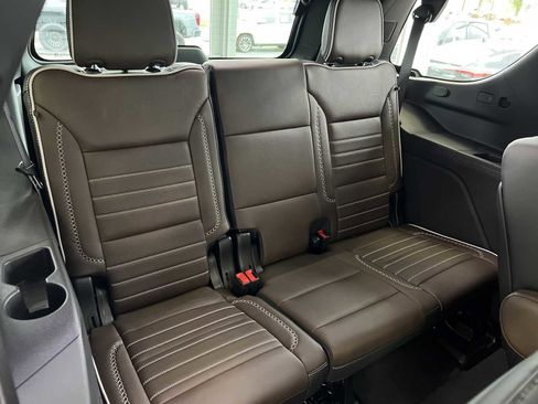 New 2026 GMC Yukon Denali Ultimate AWD/4WD image 22