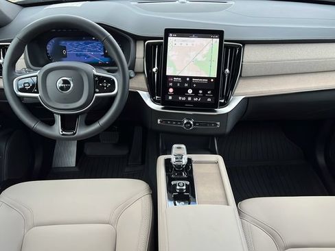 New 2026 Volvo XC90 B6 Plus w/ Protection Package AWD/4WD image 13