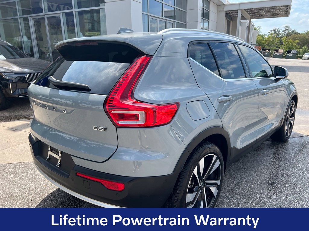 Certified 2024 Volvo XC40 B5 Plus w/ Protection Package Premier AWD/4WD image 7