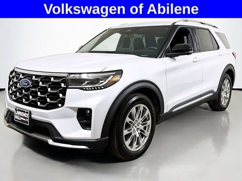 Used 2026 Ford Explorer Platinum RWD image 1