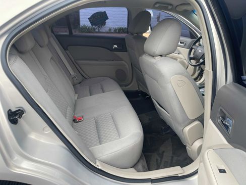 Used 2010 Ford Fusion SE image 11