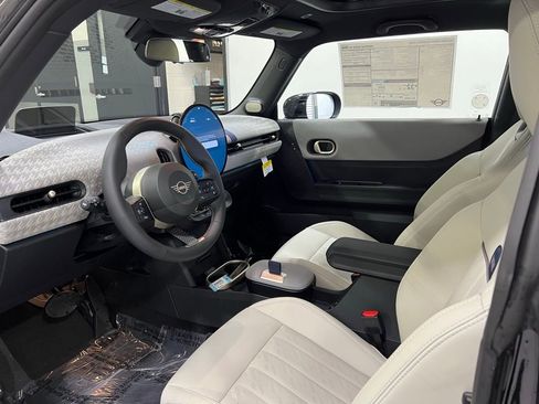 Certified 2025 MINI Cooper S image 11