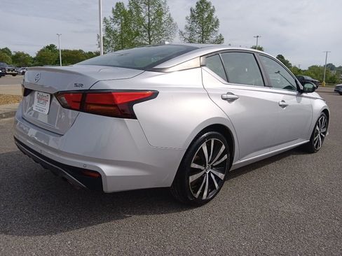 Used 2020 Nissan Altima 2.5 SR FWD image 3