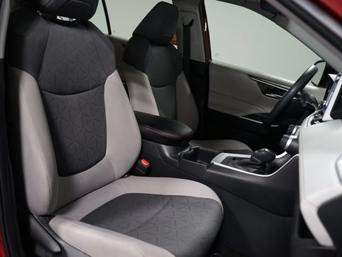 Certified 2024 Toyota RAV4 XLE w/ Convenience Package FWD image 28