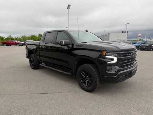 Used 2026 Chevrolet Silverado 1500 LT Trail Boss w/ LT Trail Boss Premium Package AWD/4WD image 7