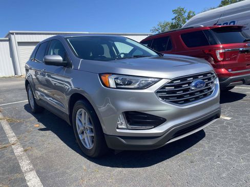 Used 2021 Ford Edge SEL FWD image 2